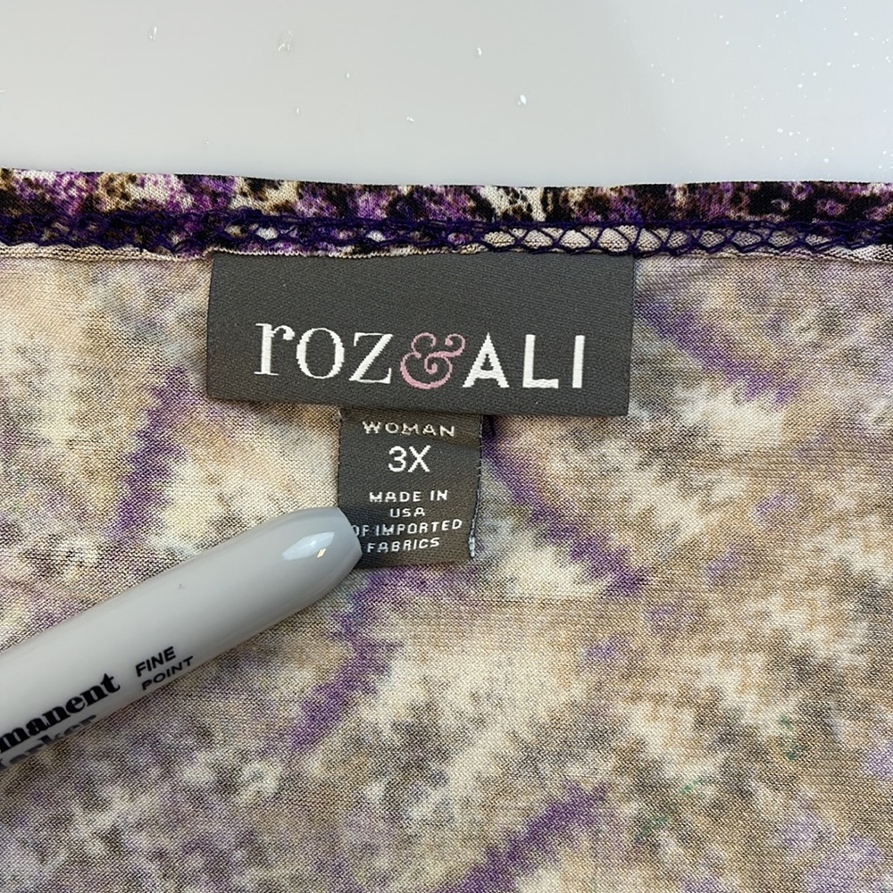 ROZ & ALI Size Women Top Blouse Purple Tan Print 3/4 Sleeve X22-32 - Picture 3 of 6